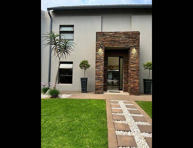 4 BEDROOM PROPERTY TO RENT IN MIDSTREAM RIDGE